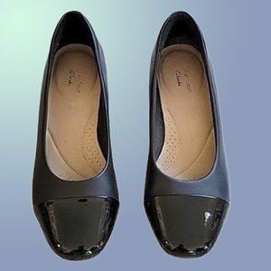 Marilyn Sara Pumps Clarks Women's SHOES size 6 1.57" heel